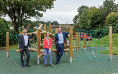 Enviromena donates £12,000 to Winchester playground